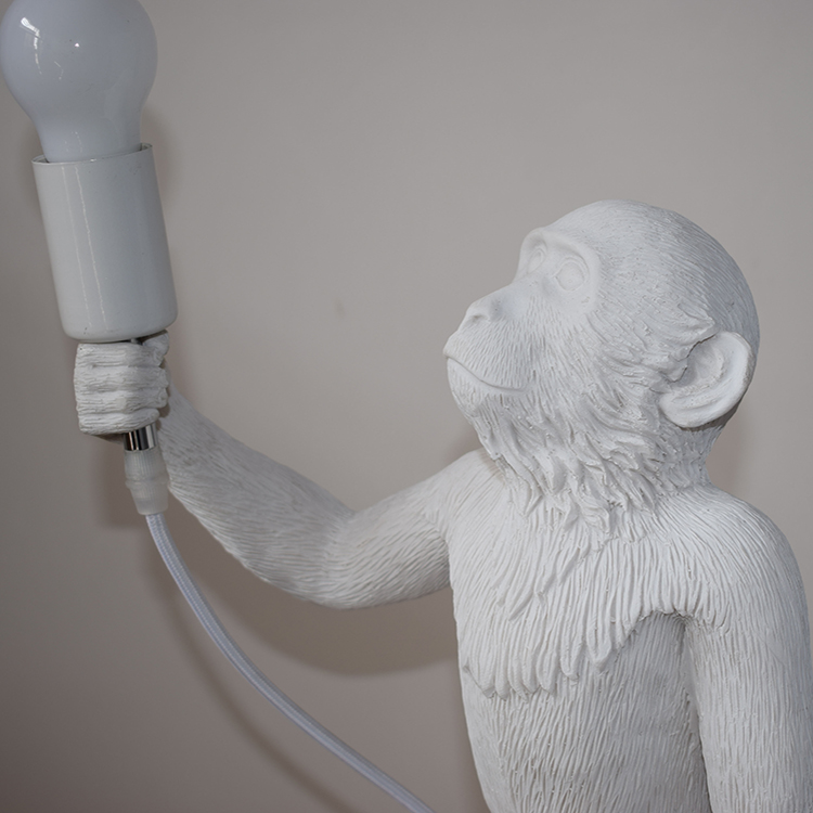 Showroom Decorative Crafts American Country Style Decor Resin Standing LED Light Monkey Floor Lamps for Bedroom Night Lights